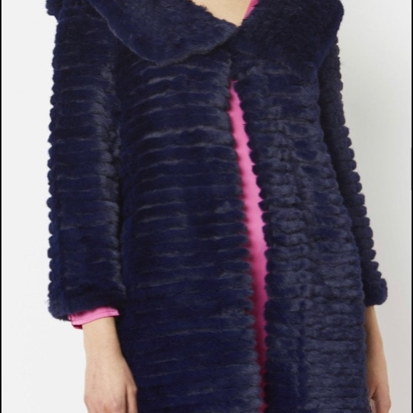 Woman’s JAYLEY Faux Mink Hooded Coat - Picture 4 of 11